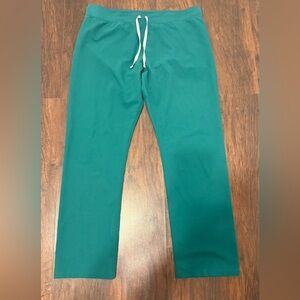 FIGS Women’s Hunter Green Livingston Basic Scrub Pants